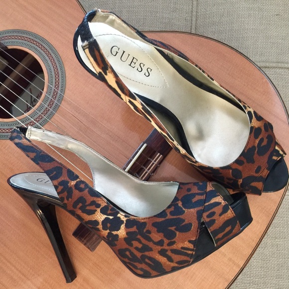 Guess Shoes - 💜3 for $20•🔥HP🔥 Guess Leopard Slingbacks